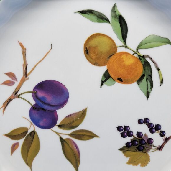 Royal Worsester Evesham Vale Green Trim England 9" Quiche Dish VGC - Picture 3 of 9